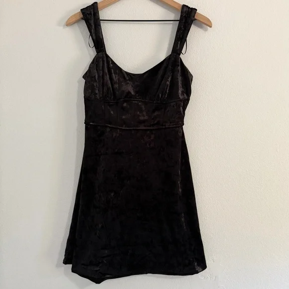Lush - Black Velvet Babydoll Dress - Picture 1 of 10